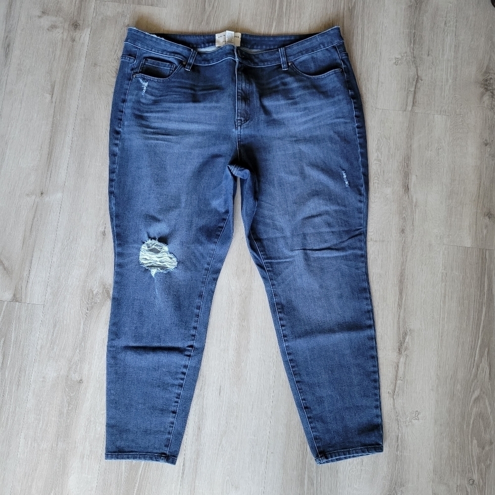 Lane Bryant x girl with curves distressed skinny jeans size 22 women's plus